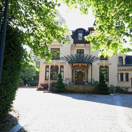 Le Manoir De La Mantille Bed & Breakfast Caudry