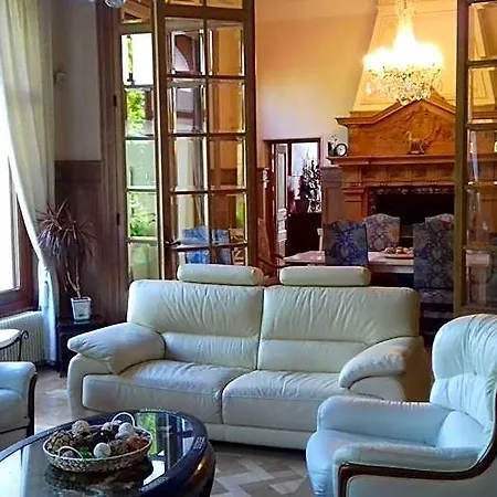 Le Manoir De La Mantille