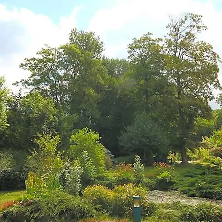 Le Manoir De La Mantille 4*