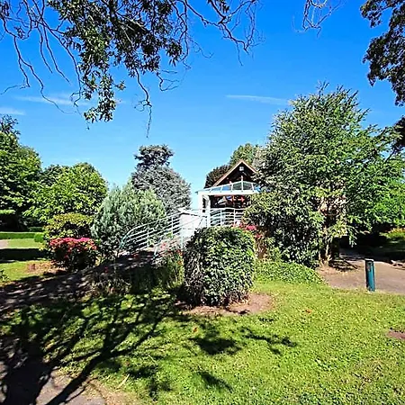Le Manoir De La Mantille 4*