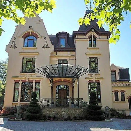 Le Manoir De La Mantille 4* 코드리