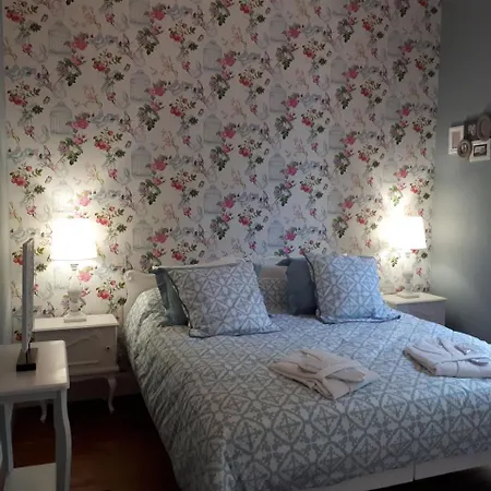 Le Manoir De La Mantille 住宿加早餐酒店 4*