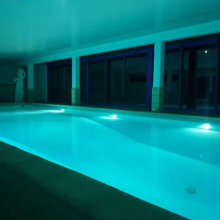 Le Manoir De La Mantille 4*