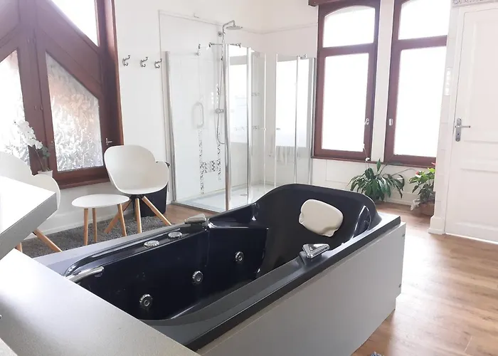 Le Manoir De La Mantille